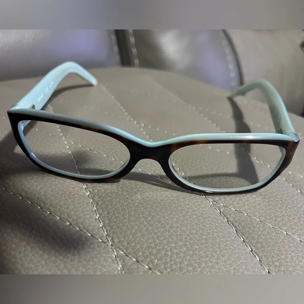 DKNY Brown Classic Glasses with Tortoiseshell Pattern